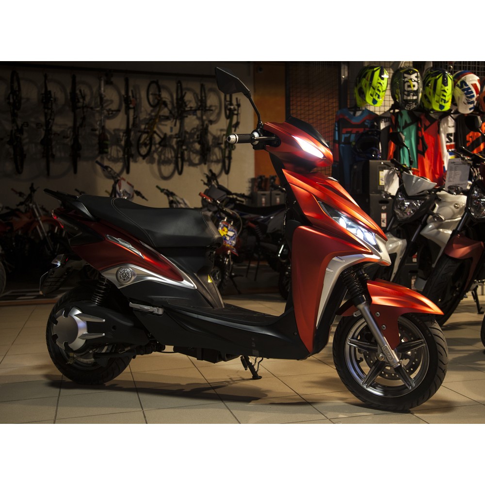 Электроскутер Lima Lightning 1